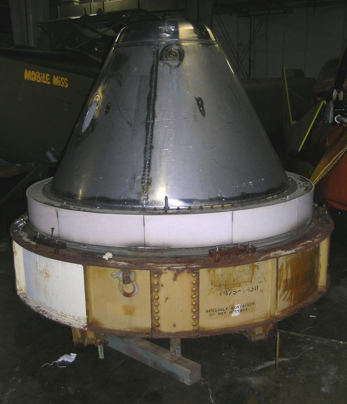 Photo of the GE Mark-2 reentry vehicle.